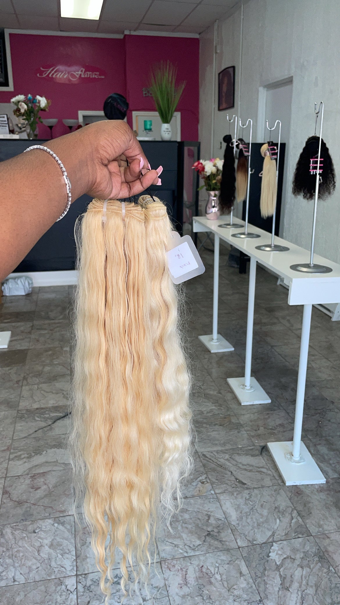 Blonde Bundles (613)